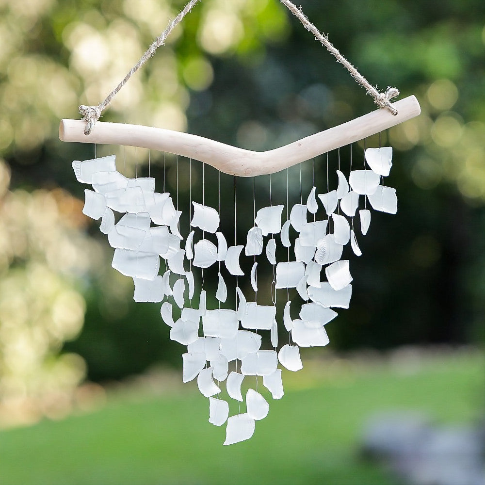 Wind outlet chimes