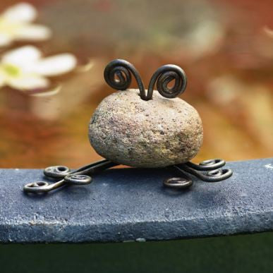 River Stone Frog Critter-Mini