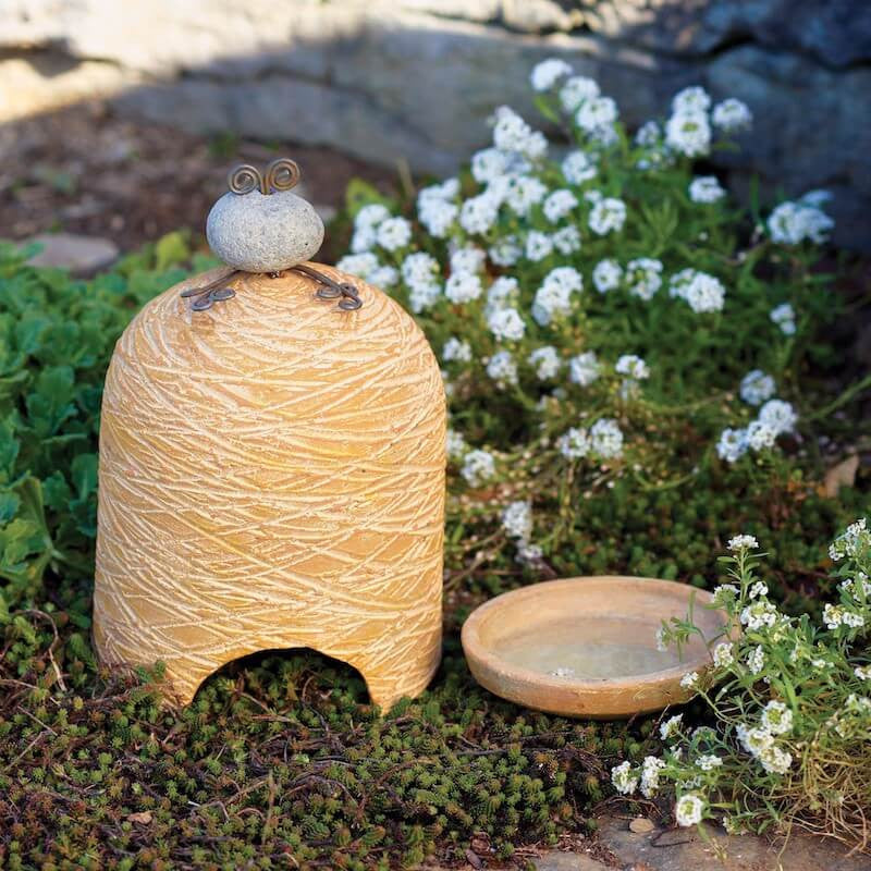 Pottery Toad House with Drinker