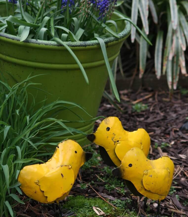 Baby Chicks Metal Yard Art