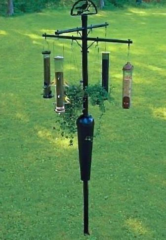 Squirrel Stopper 8-Arm Bird Feeder Pole