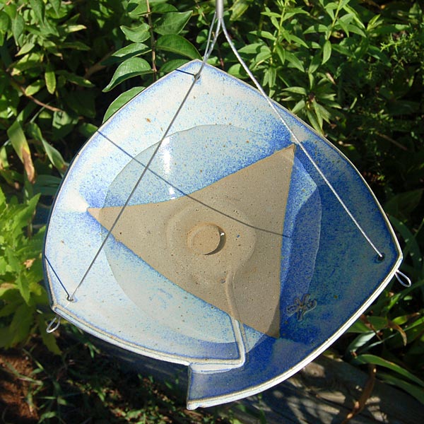 Stoneware Hnging Bird Bath Blue